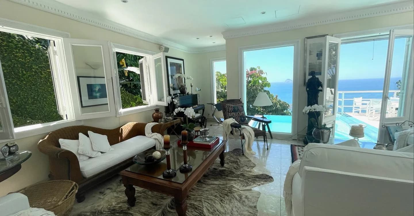 Exclusivity and Sophistication in Every Detail in the Heart of Botafogo