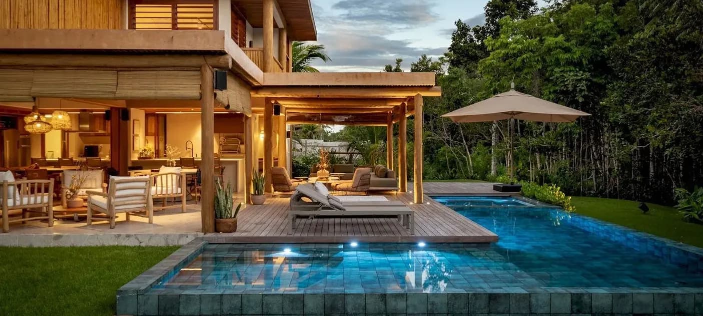 The Transforming Luxury Market: Exclusivity, Experience, and Value in the New Global Cycle